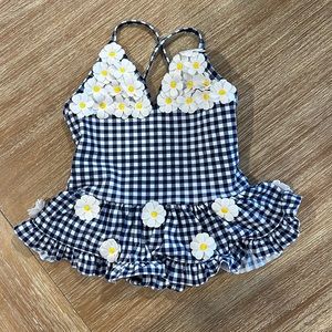 Adorable daisy 1 piece bathing suit